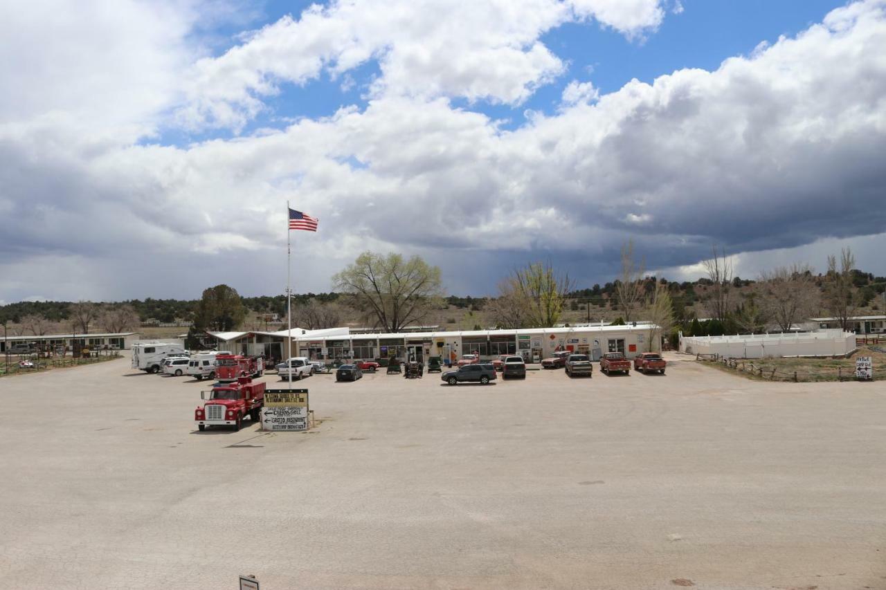Grand Canyon Caverns Inn Peach Springs Kültér fotó