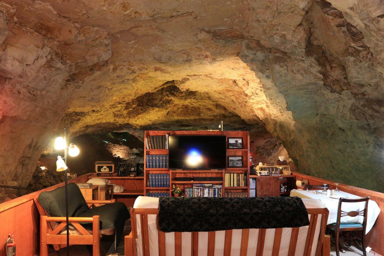 Grand Canyon Caverns Inn Peach Springs Kültér fotó