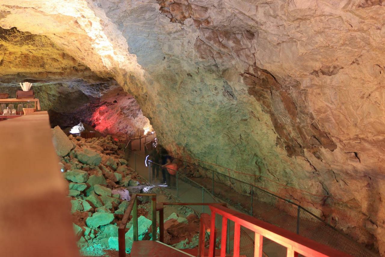 Grand Canyon Caverns Inn Peach Springs Kültér fotó